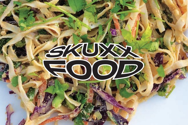 Skuxx Food | Peanut noodle salad