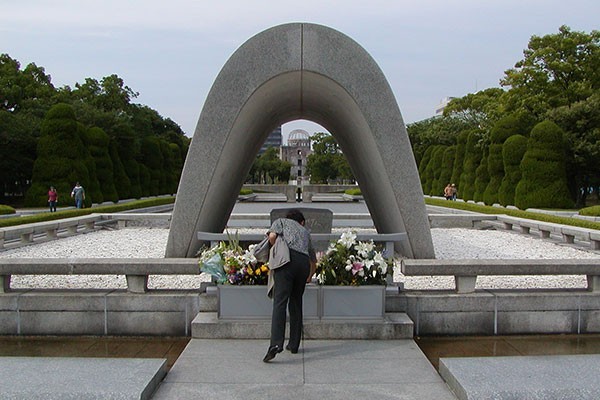 Memorial Service Held to Remember Hiroshima 