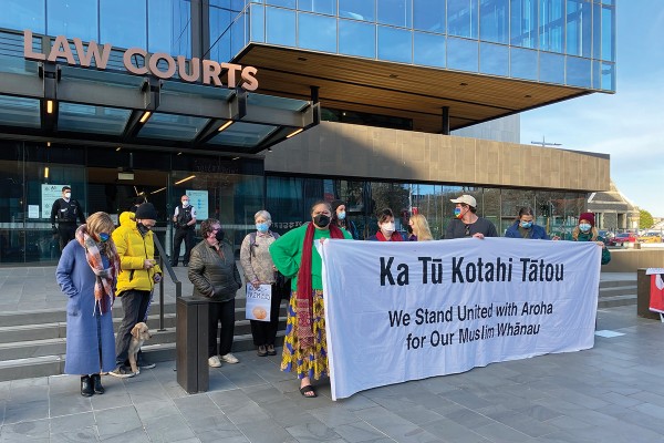 Christchurch Counter Protest Draws Dunedinites Decrying Discrimination