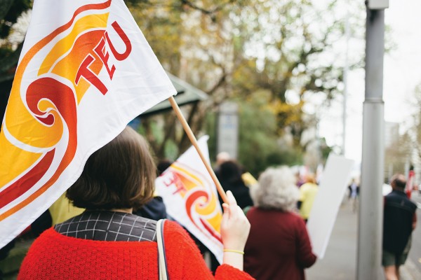 Uni Staff Vote For Strike Motion