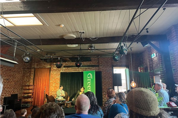 Spilling The Green Tea With Chl�e and Francisco