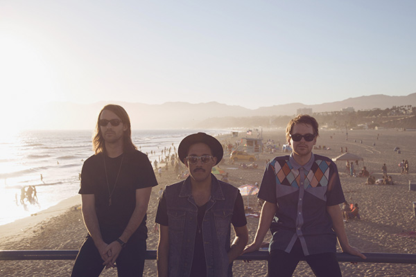 Artist Profile: Clap Clap Riot