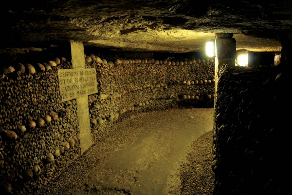 10Bar Reopens as Catacombs