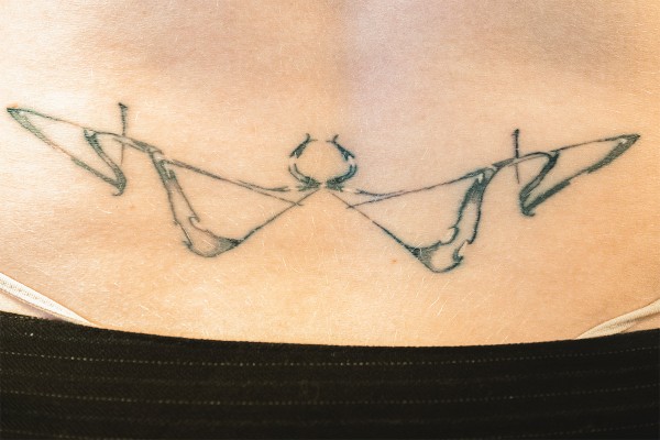 TRAMP STAMPS: TRASHY OR ICONIC?